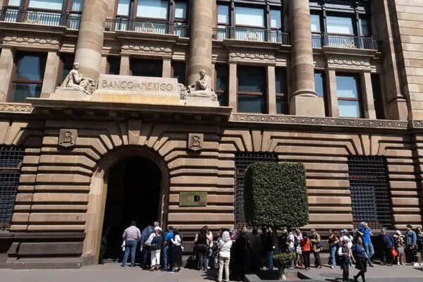 Bank of Mexico cuts interest rate 50 basis points to 8.5%
