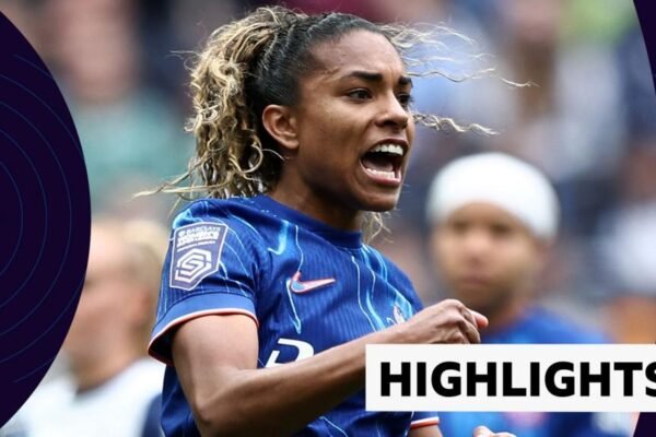 Chelsea close in on unbeaten season after beating Spurs