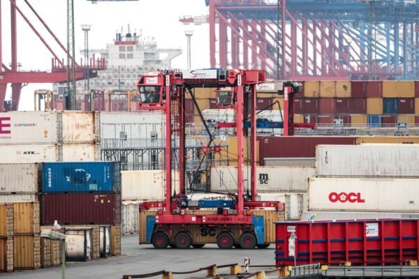 The Slowdown at Ports Is a Warning of Rough Economic Seas Ahead