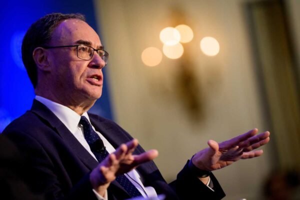 Bank of England lowers rates by a quarter point with two wanting jumbo cut and two wanting pause
