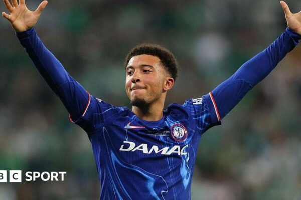 Jadon Sancho: Chelsea opt against deal for Man Utd forward