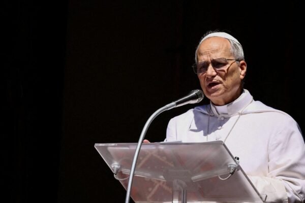 Pope encourages Pax Christi to continue to promote nonviolence