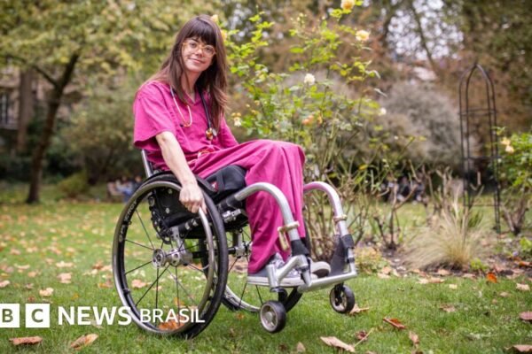Deficiência: ‘Fiquei paralítica após homem cair em cima de mim’