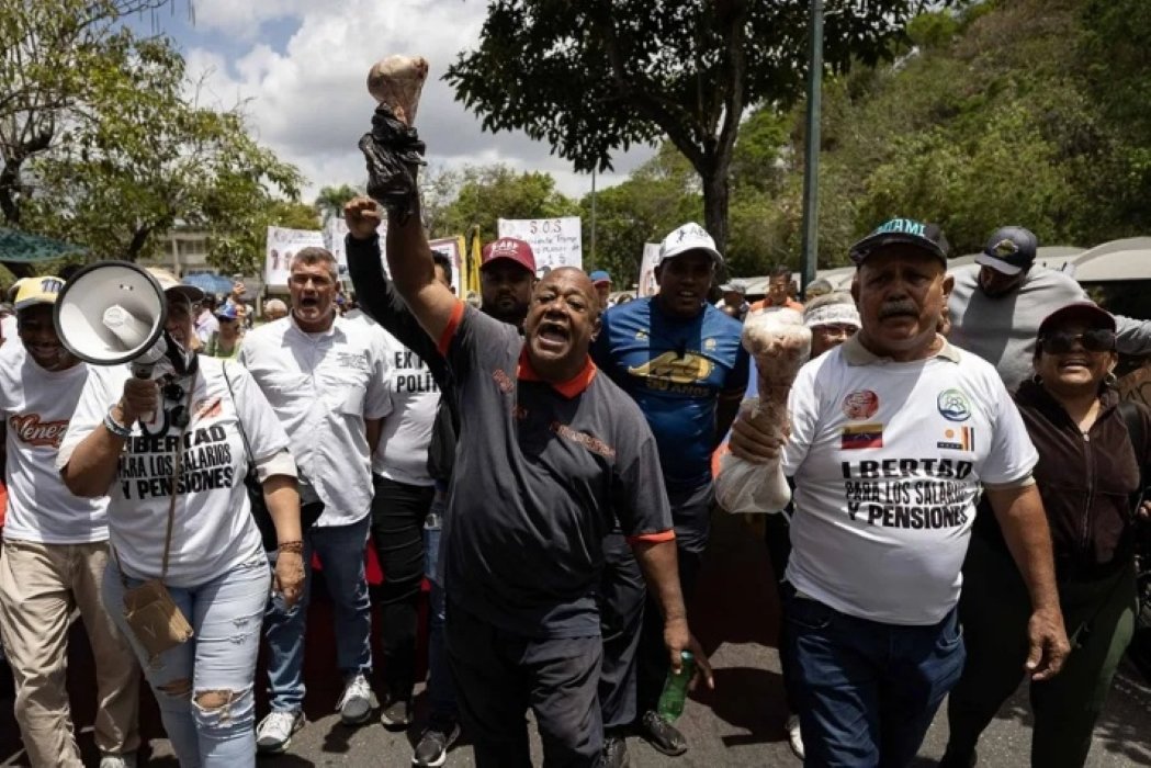 Venezuela’s Stalled Ballot Turns Transition Talk Into Political Theater Again