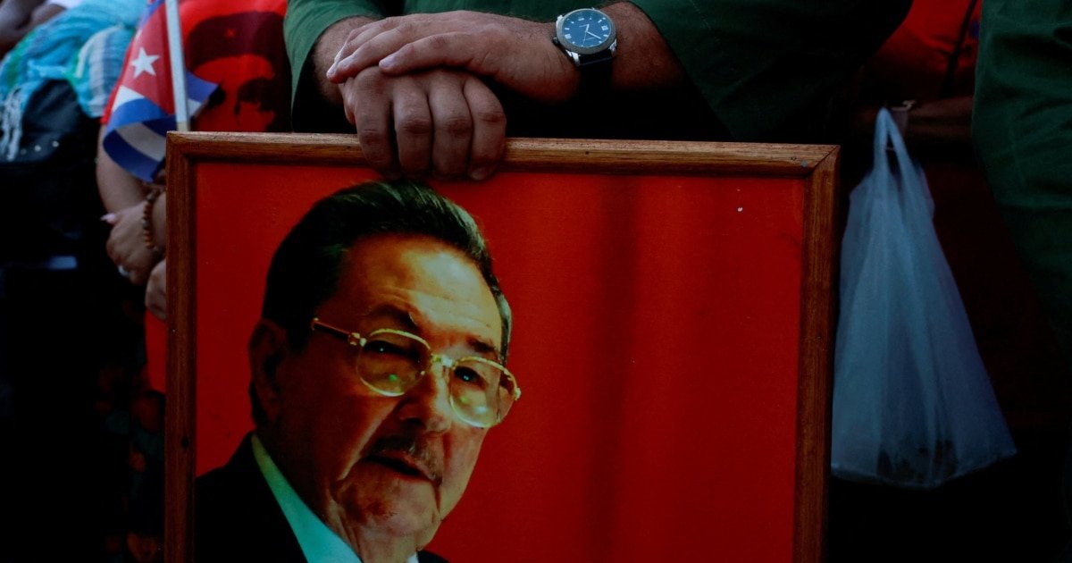 OLA alerta sobre manipulación infantil en homenaje a Raúl Castro
