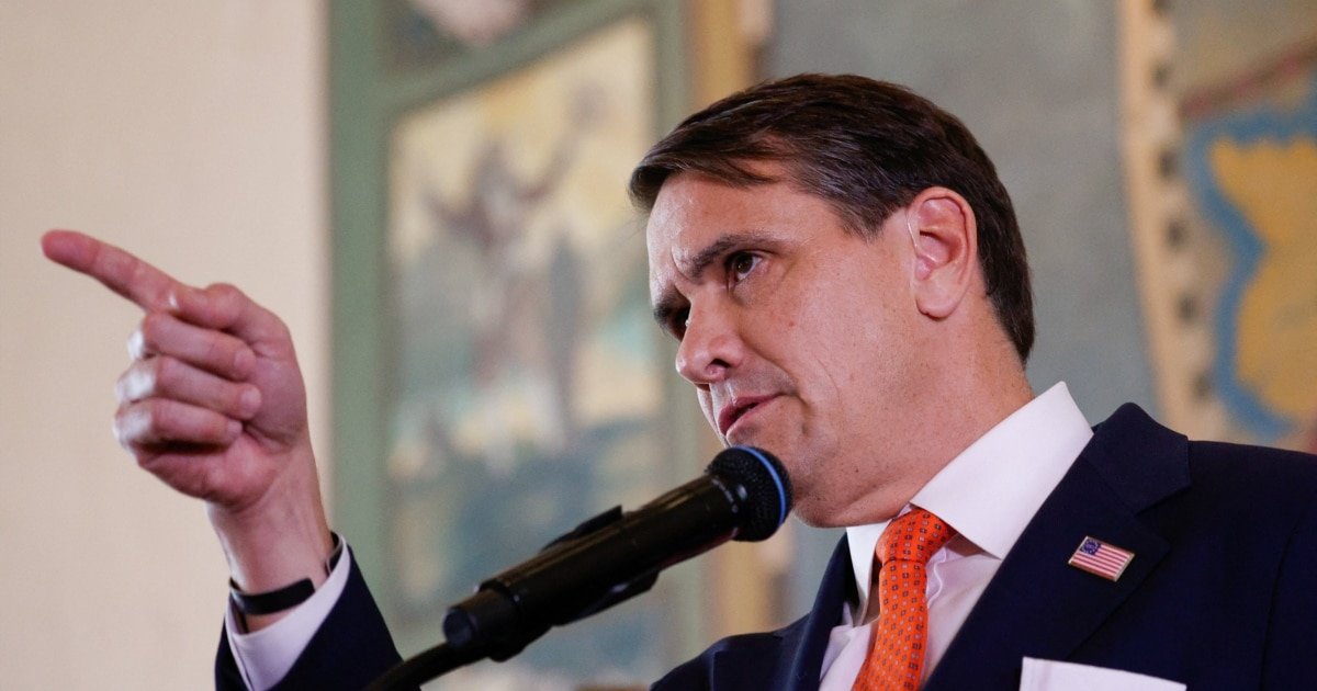 Lo próximo es la orden de detención de Castro